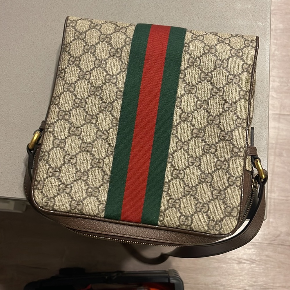 Gucci Bag - Picture 4 of 4